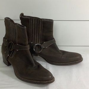Timberland brown leather ankle boots. Sz 8M